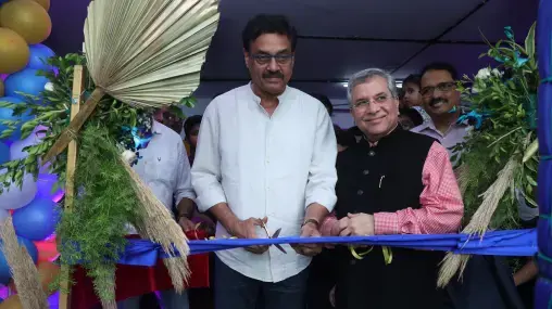 Padma Shri Dilip Vengsarkar unveils the Multi-Purpose Sports Turf at L&T Realty's Crescent Bay, Parel